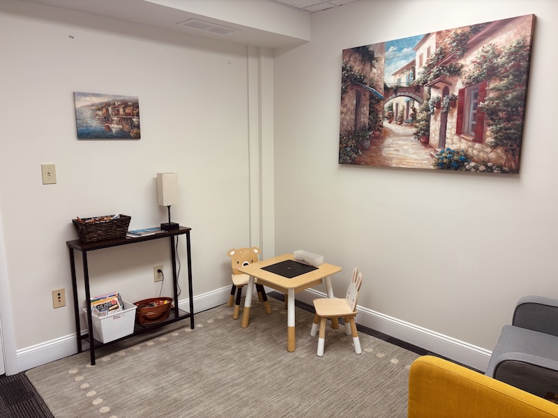 A desk setup in the Sante Therapy office in Pittsburgh.
